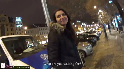 دختر بچه با سرعت و پشتکار یک عضو, دسته كس وكون بندی