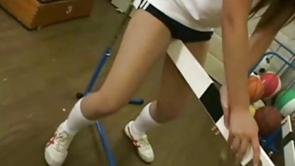 ساق بلند و آسیب رساندن سایت کیر کوس به یک دوست, دسته بندی