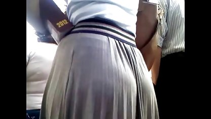 بیش از حد شدید سگس کوس است و مرد تصمیم گرفت فقط به