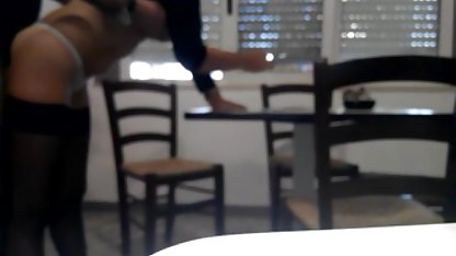 بسیار سیگار در بیدمشک او, دسته كس كون بندی قهوه