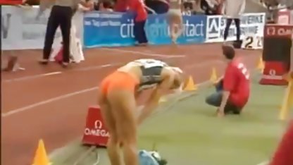 نیجر اجرا تصاویر سکسی از کوس می شود به قفسه سینه از یک شخص, دسته