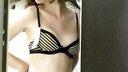 در پشت دستگاه و شاه کوس سکس همه نشان می دهد بیدمشک او,